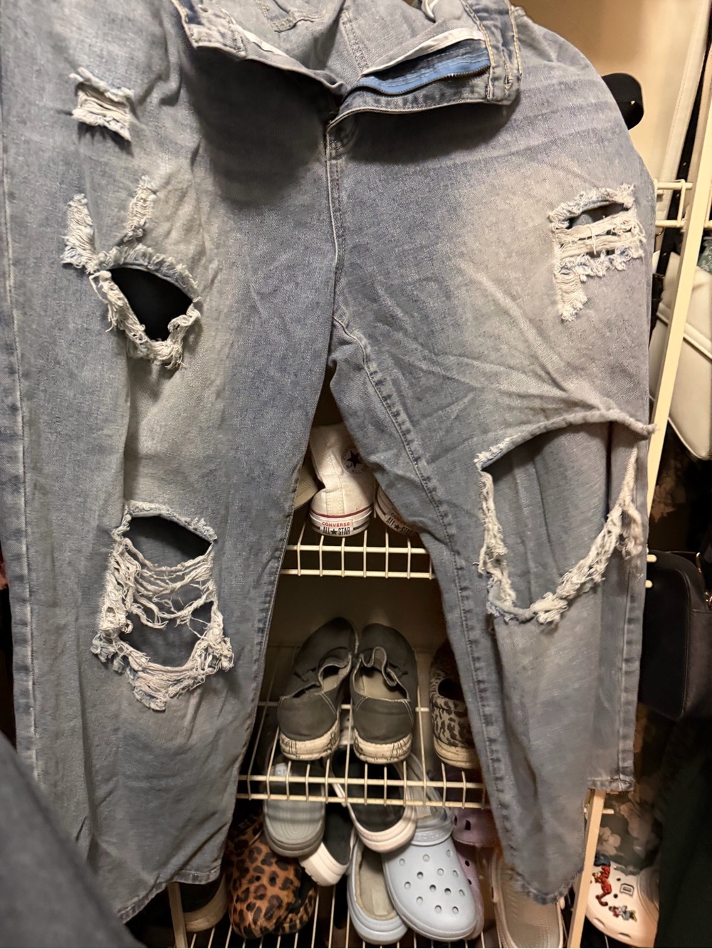 SHEIN Light Blue Distressed Straight Leg Jeans